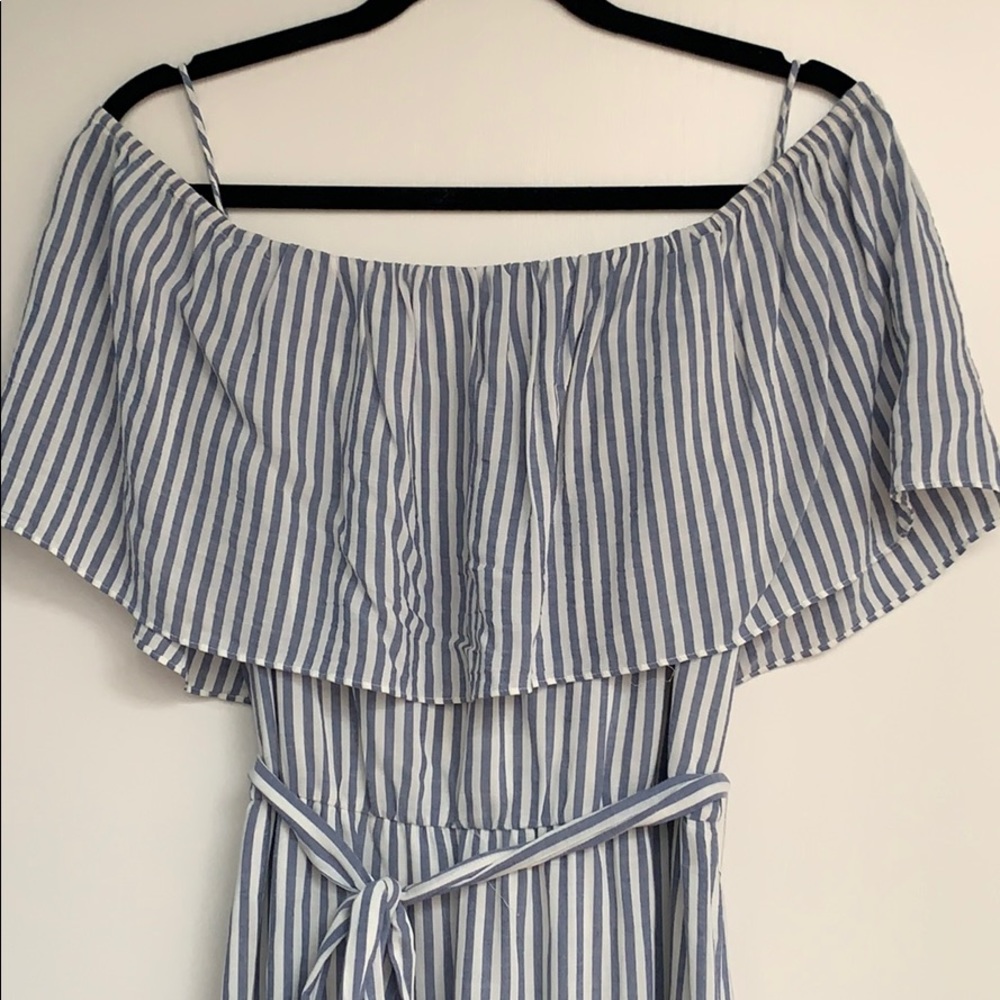 Alice + Olivia Long Dress - Picture 2 of 8